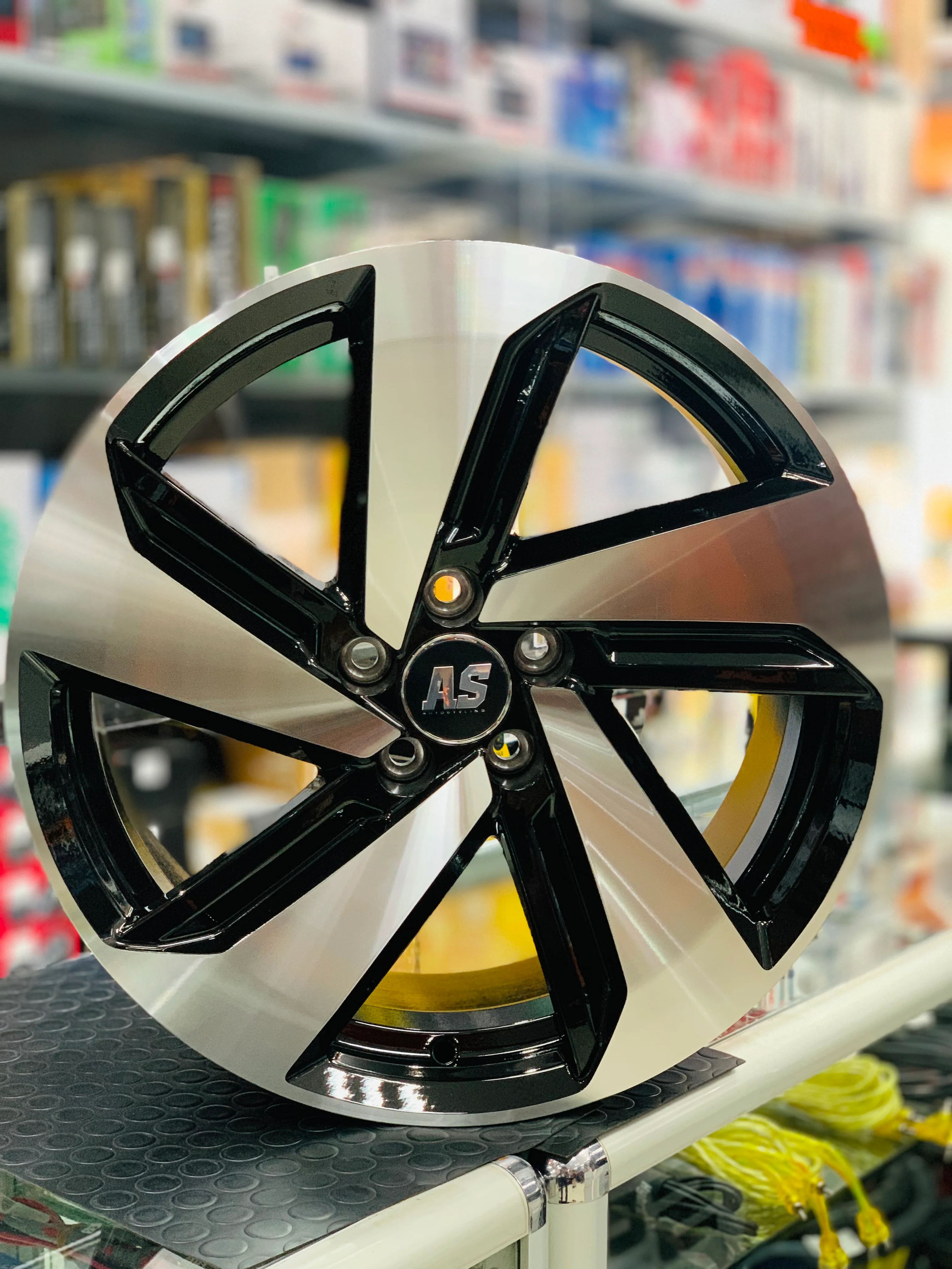 17” AS- GTI 5/100 BLACK MACHINE FACE - Image 10