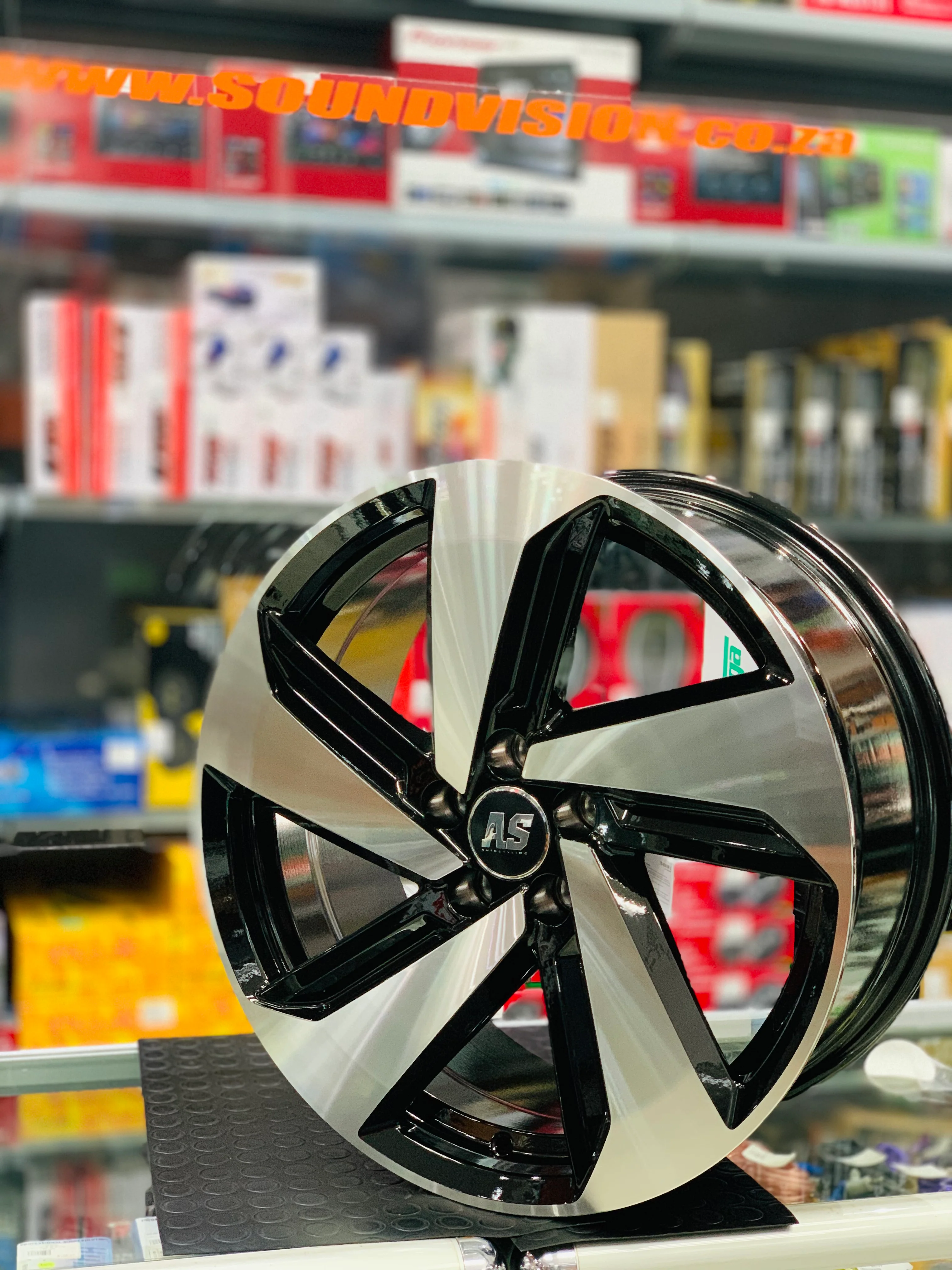 17” AS- GTI 5/100 BLACK MACHINE FACE - Image 11