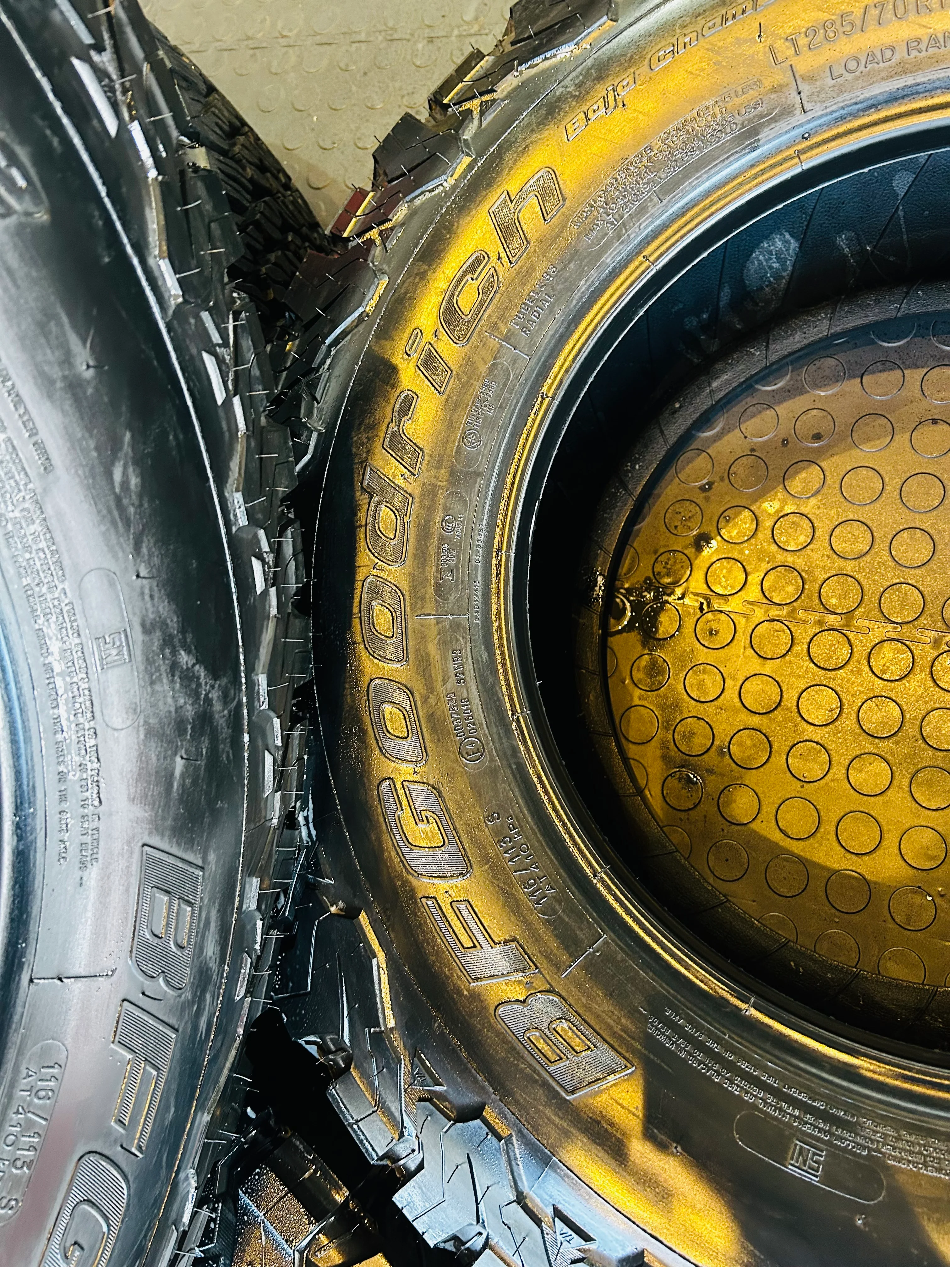 285/70/17  BF GOODRICH KO2 AT TYRES ( RAPTOR OEM TYRE) delivery mileage under 50km SOLD IN A SET OF 4 - Image 7