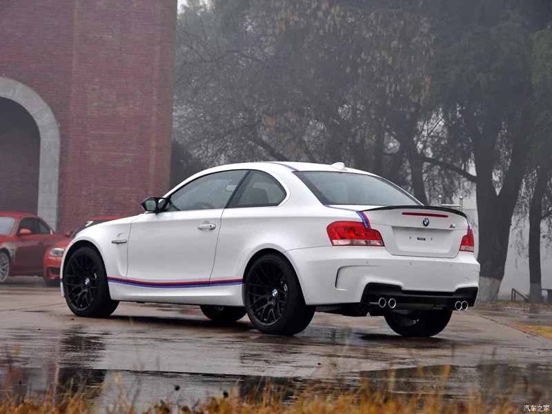 BMW E82 MP REAR SPOILER GLOSS BLACK - Image 3